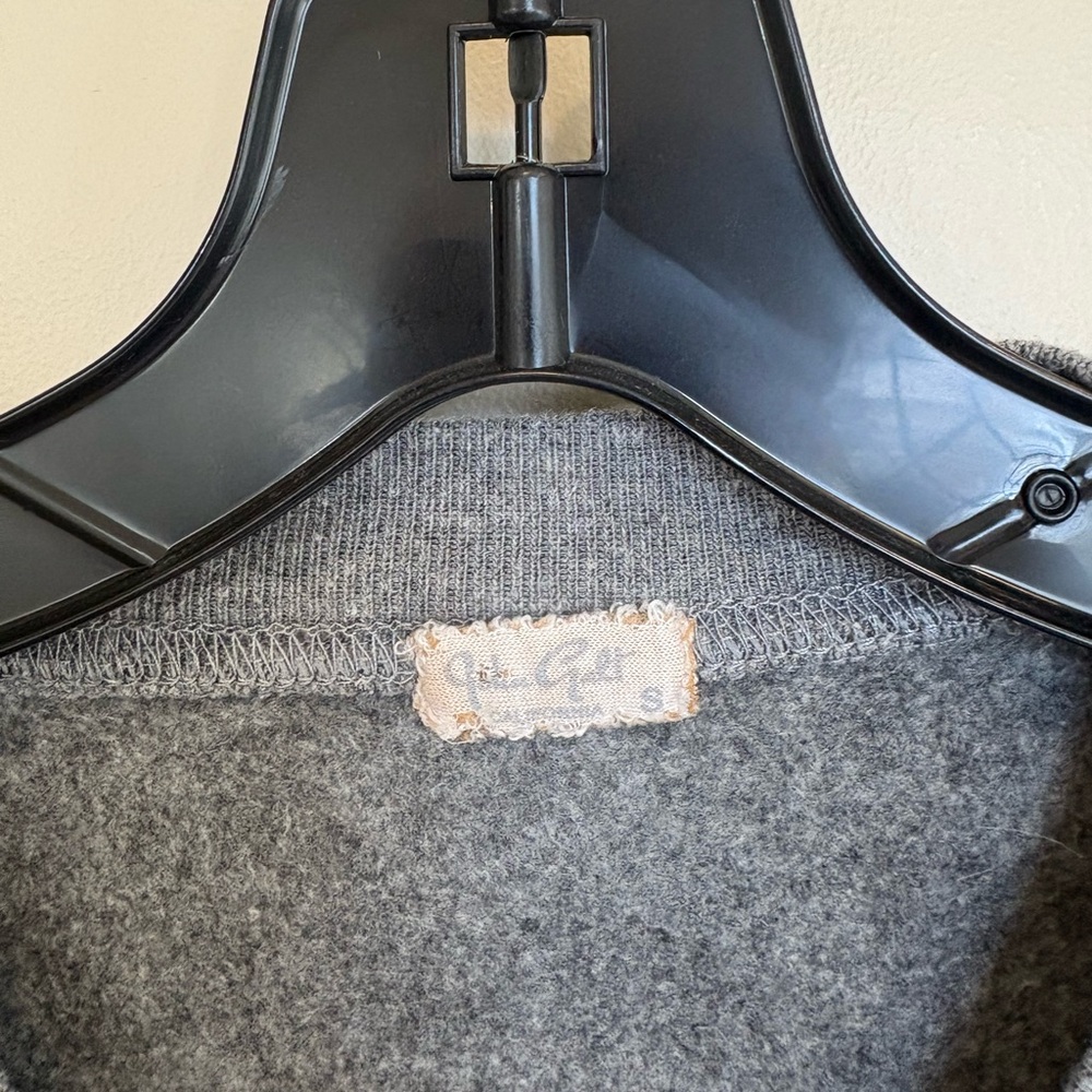 Brandy Melville Alien Patch Cropped Crewneck - image 4